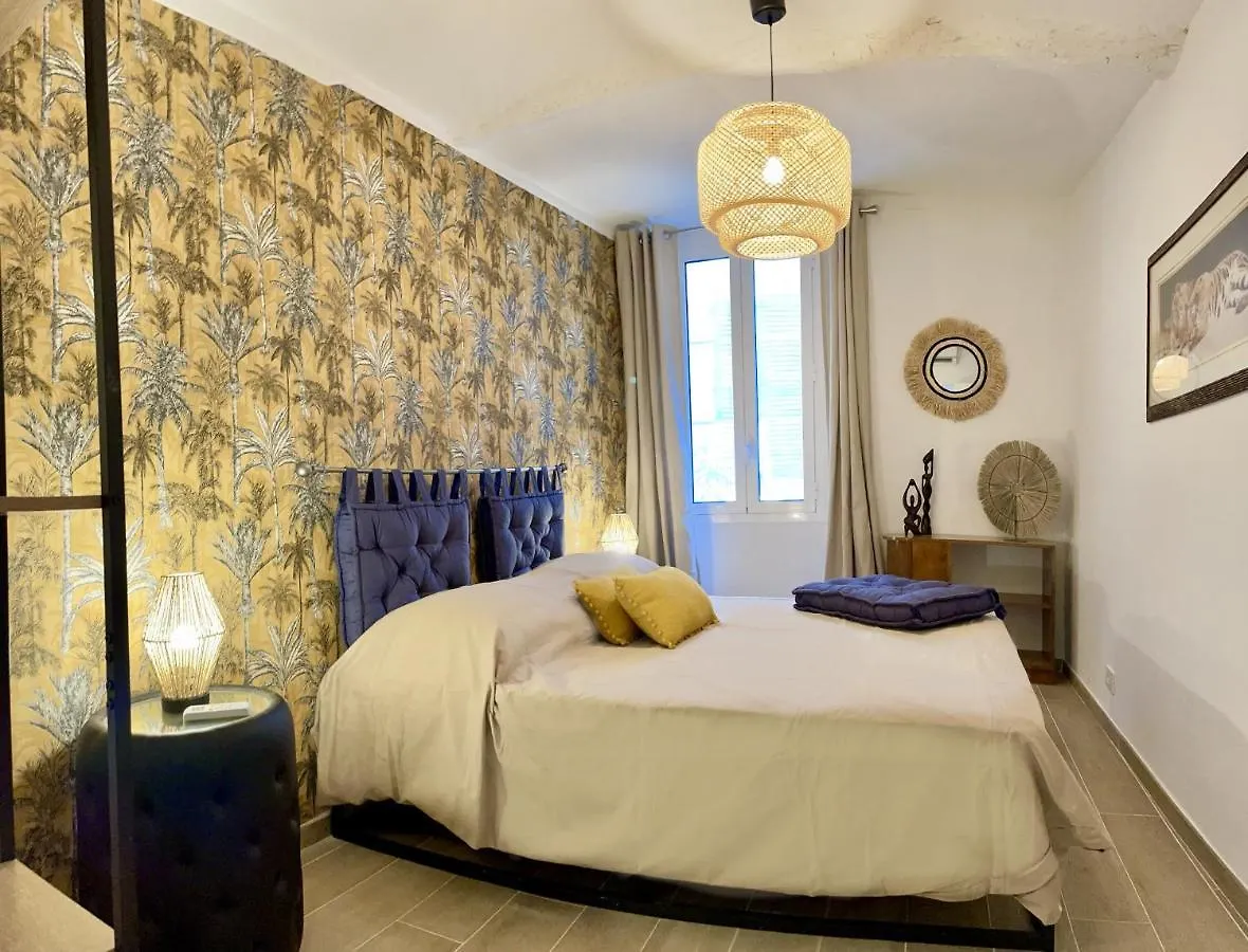 Les Remparts Antibes Location Appartement 0*,