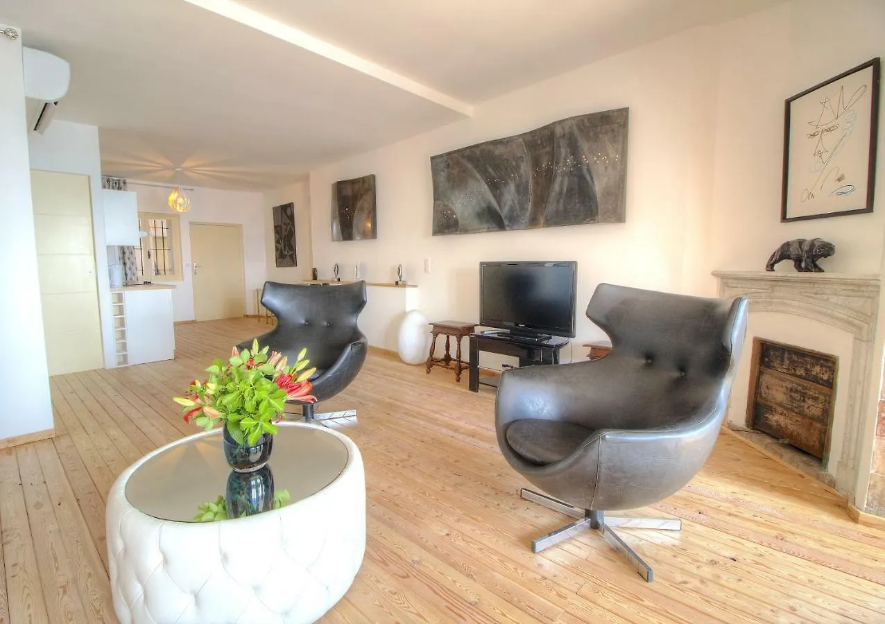 Les Remparts Antibes Location Appartement 0*,