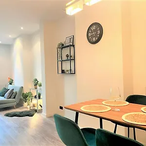 stylish-appartment-antwerpen-with-parkview.hotelsghent.com/