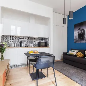 guestready-stylish-apt-in-le-marais-ideal-for-4.fr-paris.fr/