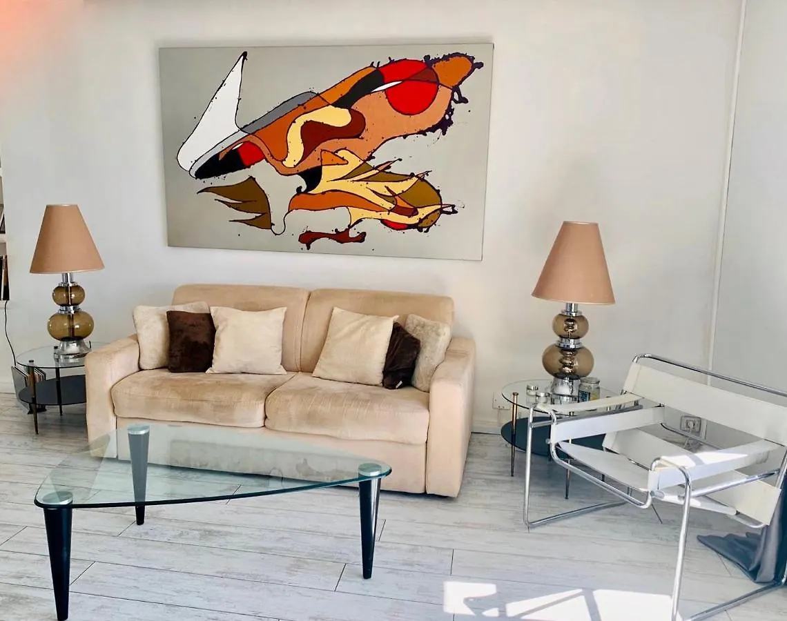 Les Remparts Antibes Location Apartment 0*,
