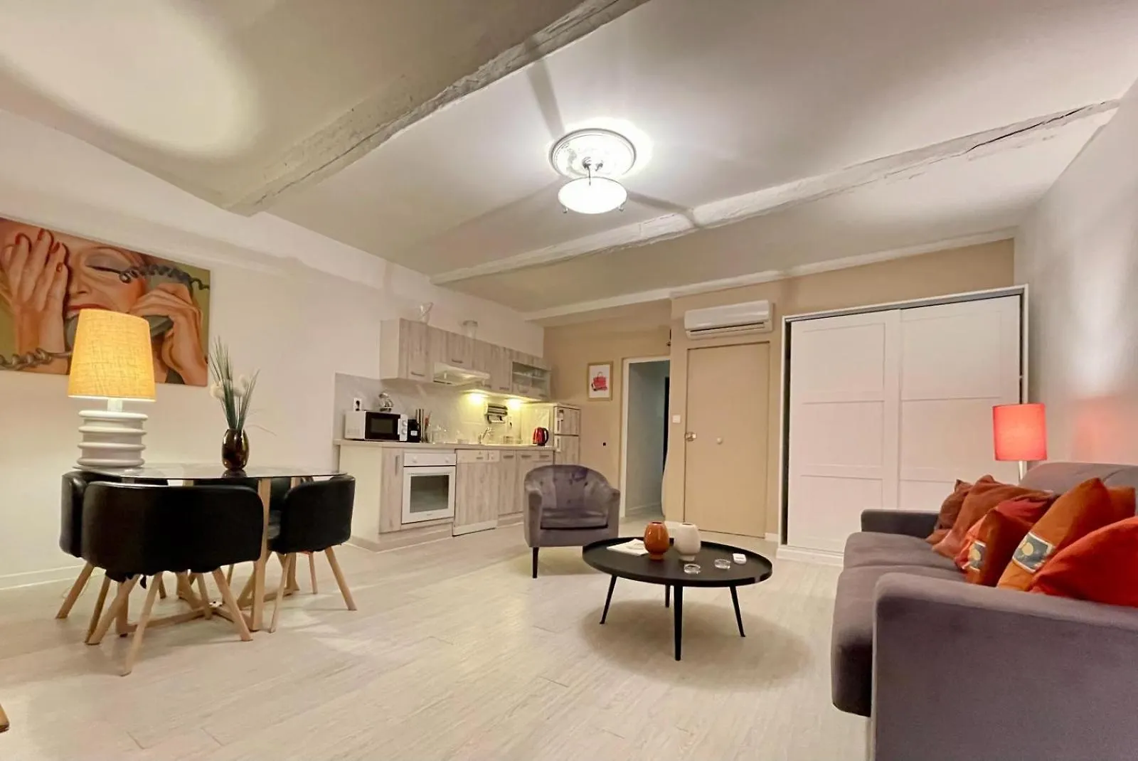 Les Remparts Antibes Location Apartment