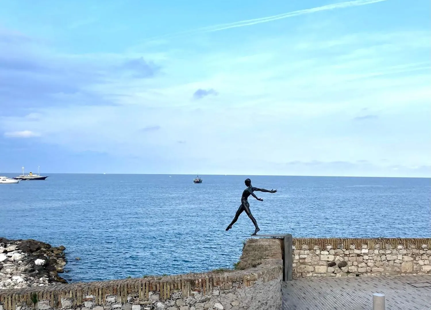 Les Remparts Antibes Location Apartment
