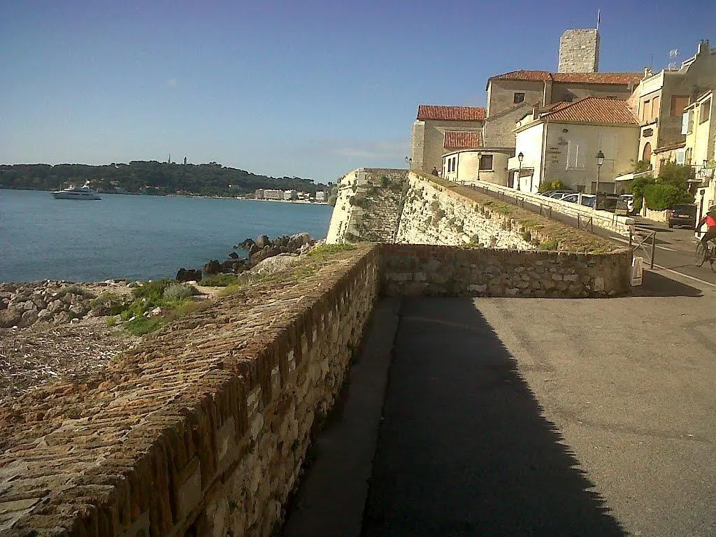 Les Remparts Antibes Location Apartment France