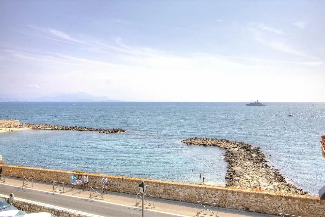 Les Remparts Antibes Location Apartment
