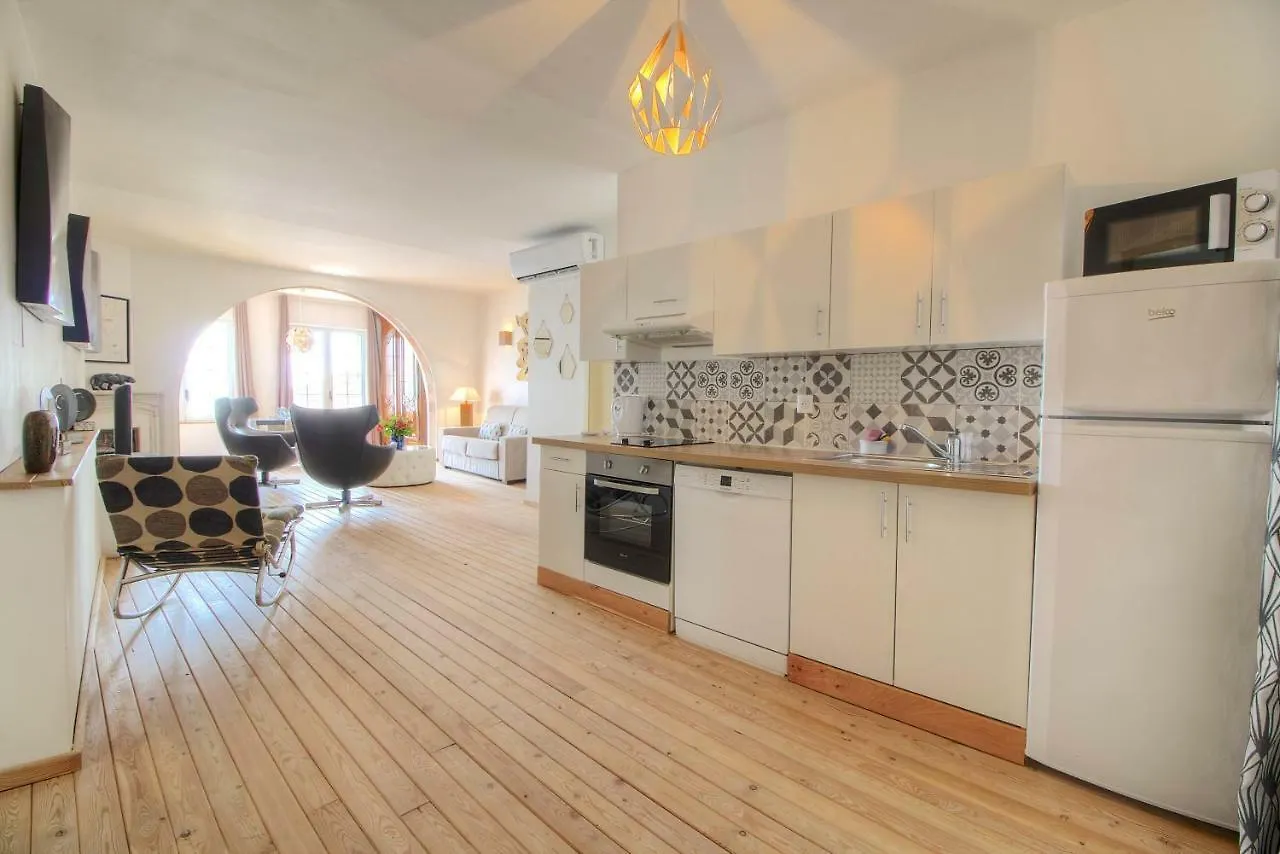 Les Remparts Antibes Location Apartment
