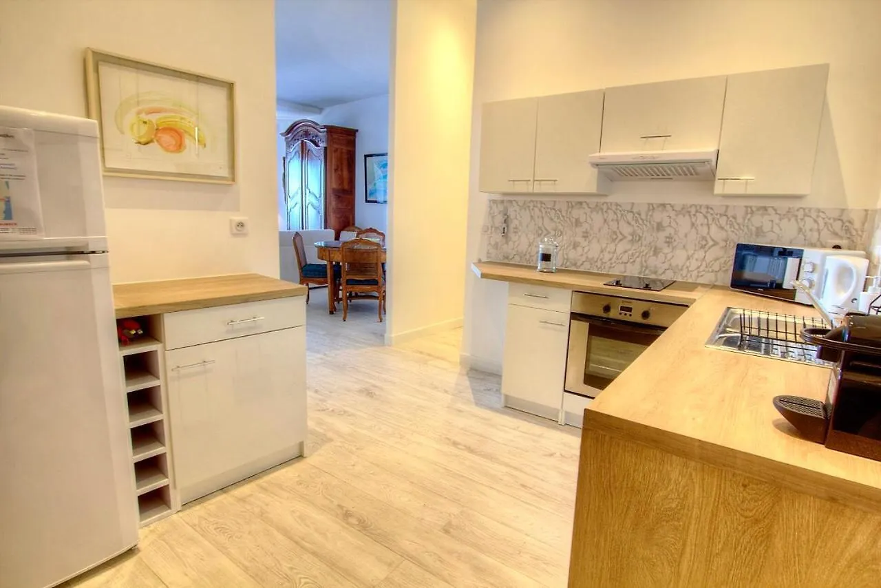 Les Remparts Antibes Location Apartment